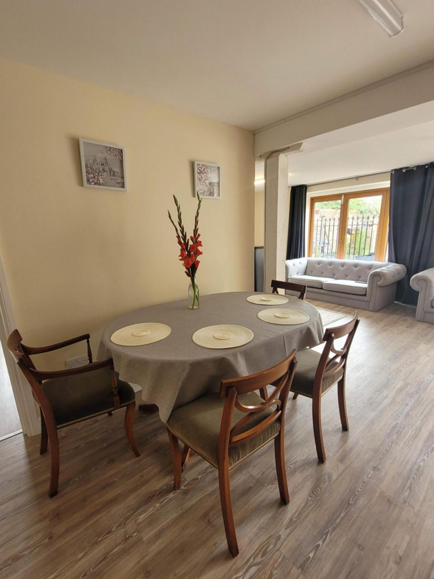 Milton Court Apartment